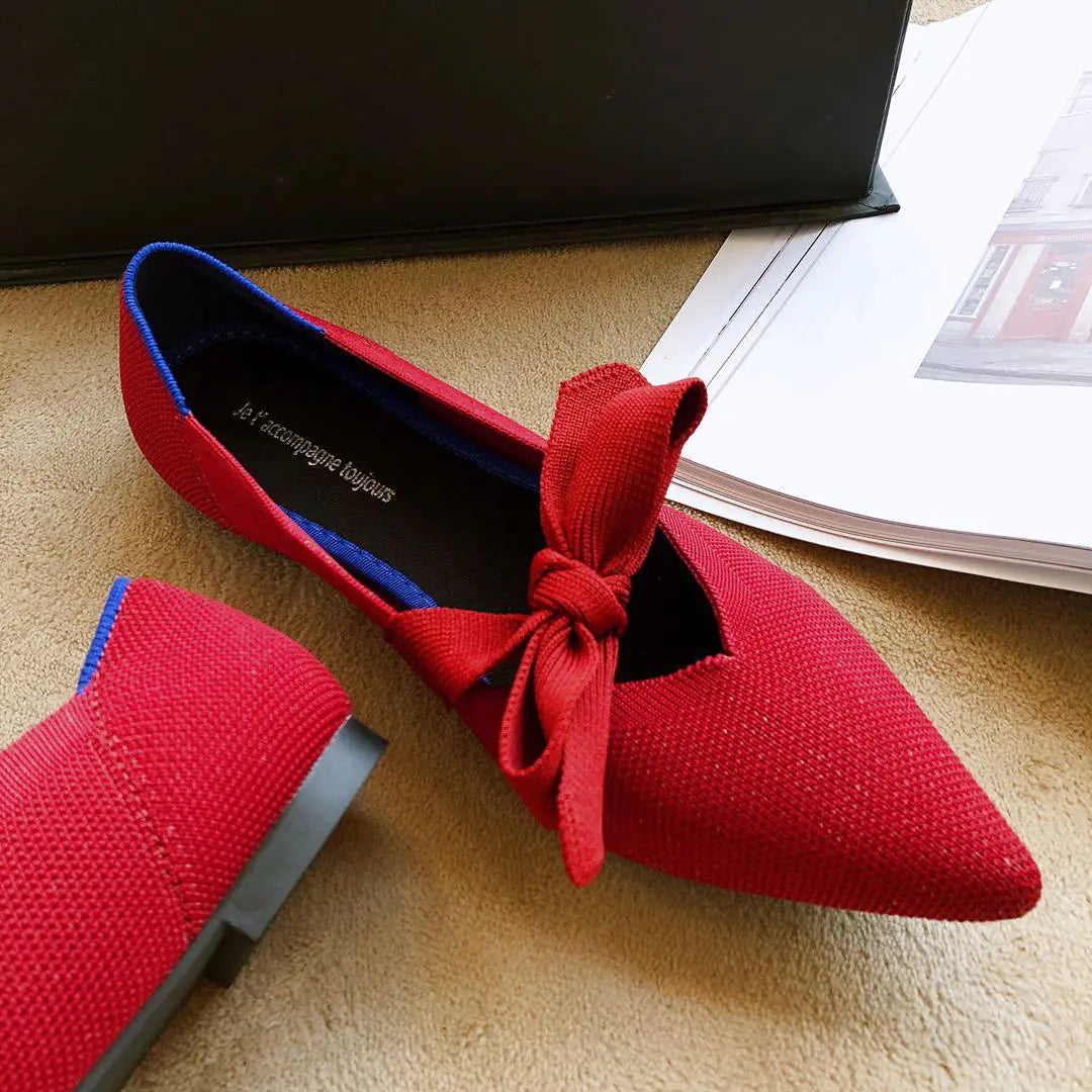Chic Bow-Topped Mary Jane Flats