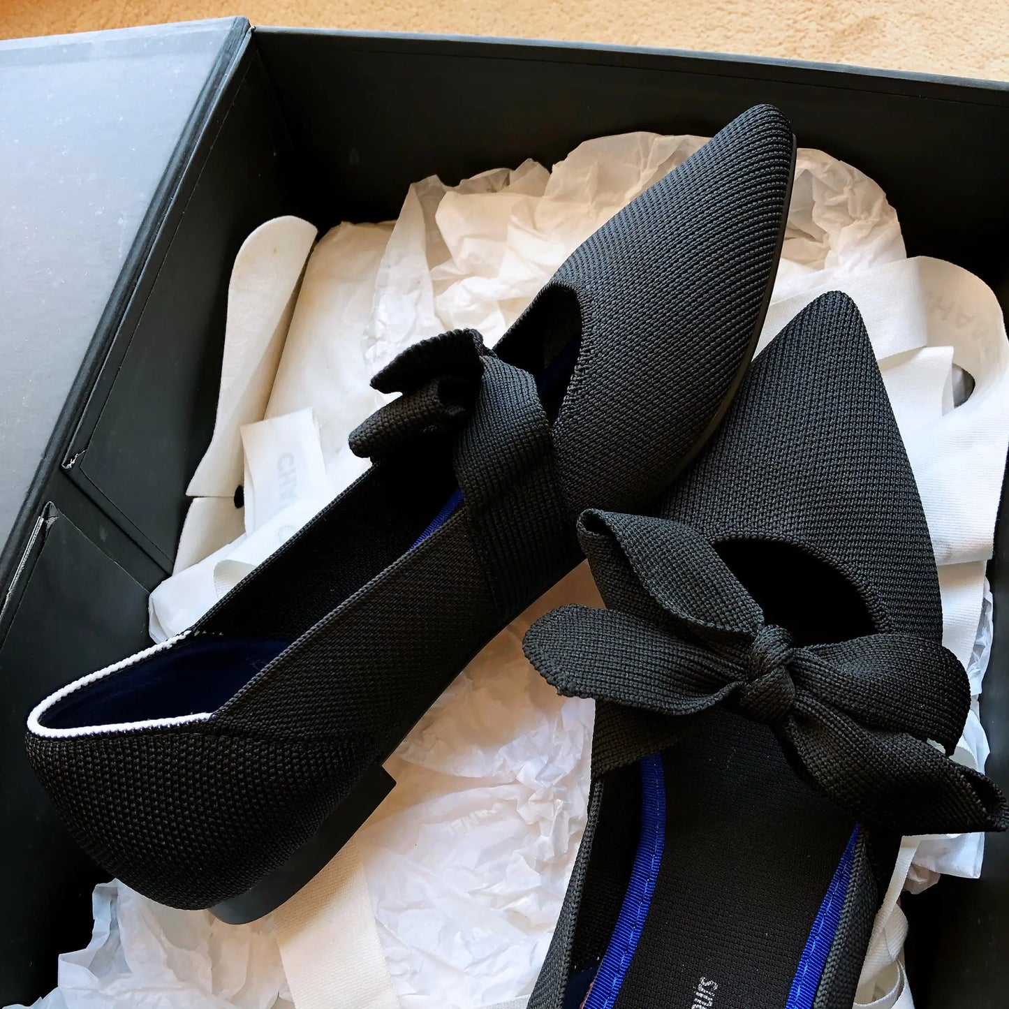 Chic Bow-Topped Mary Jane Flats