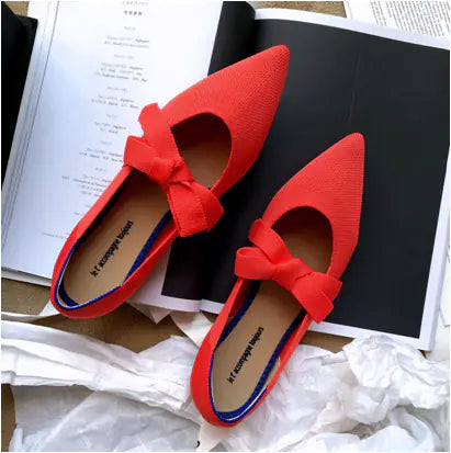 Chic Bow-Topped Mary Jane Flats